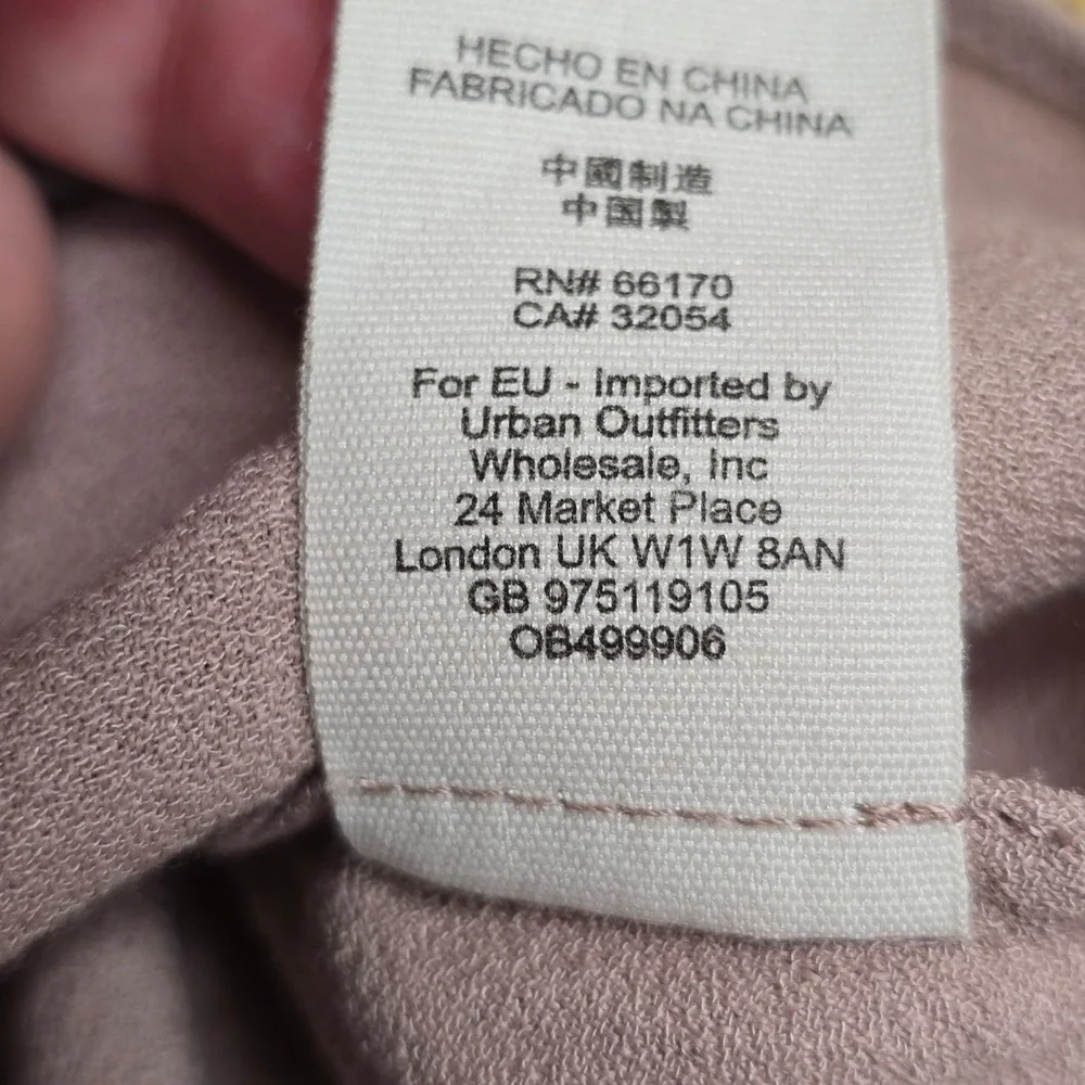 Free People Blouse Womens Medium Pink Ring Detail V-Neck Boho Minimalist - Picture 8 of 13